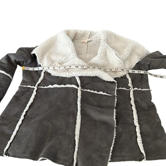 Women’s Gray Faux Suede Sherpa Jacket Fall Winter Coat Cute Fuzzy Cozy Size S - Picture 8 of 9